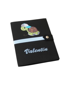 Protège carnet de santé rigide noir personnalisé - petite tortue - Cadeau de naissance garçon